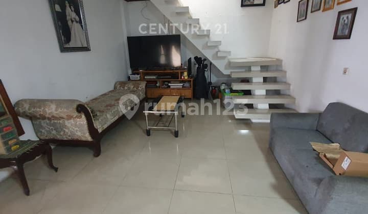 Suitable for Business 2-Story House in Kayu Putih S8327