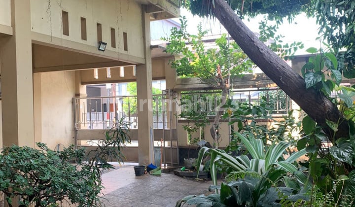 Rumah 2 Lantai Bebas Banjir di Komplek Pemda Bekasi S7811