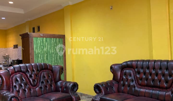 House in Strategic Location Flood-Free in Cipinang Muara R2006