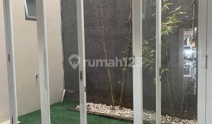 Rumah Kantor untuk Bisnis Lokasi Strategis di Tebet Timur R1937
