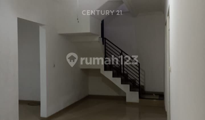 Rumah 2 Lantai Dekat Akses Toll di Cempaka Putih R1993