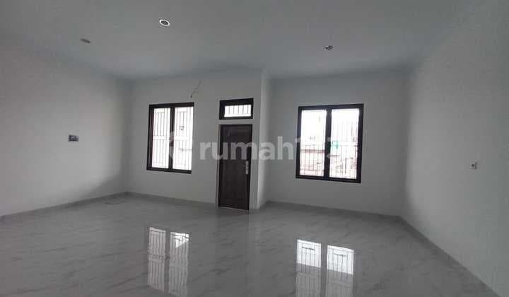 Dijual Rumah Baru di Harapan Indah kamar banyak 2 lantai siap huni