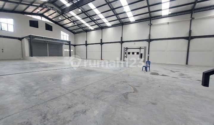 Disewakan Gudang Baru , Bagus , Bersih, Mewah Ada Loading Dock Luas 960 M2 di Kawasan Jiep Pulogadung
