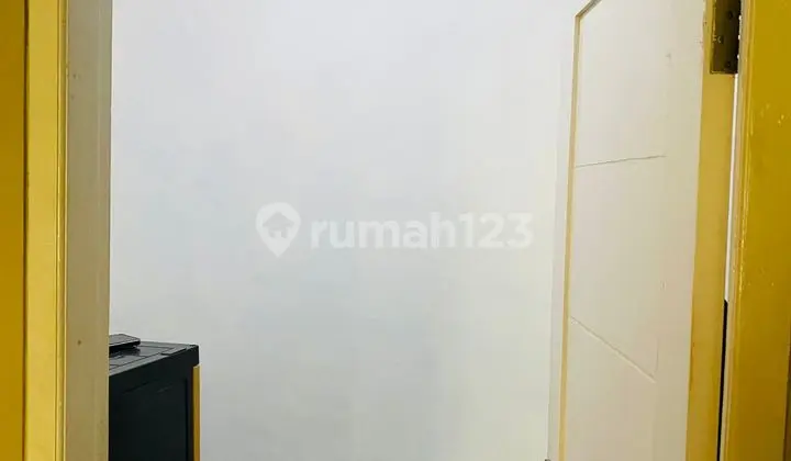 Dijual Rumah Hook 2 Lantai Fully Furnished Posisi Dekat Jalan Utama di Permata Harapan Baru