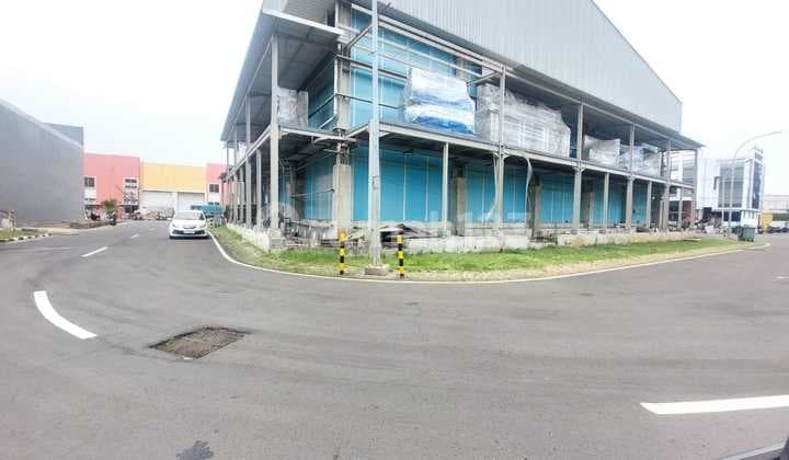 For Sale New Warehouse Suitable for Cold Storage in Green Sedayu Bizzpark, Cakung Cilincing, East Jakarta