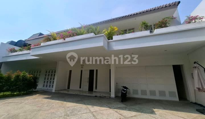 Newly Renovated Private Lift House on Jl Brawijaya Prapanca Dharmawangsa
