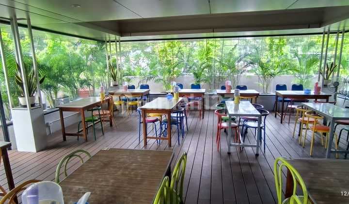 Ruang Usaha Lantai 3 Jl Senopati gunawarman Kebayoran Baru Scbd