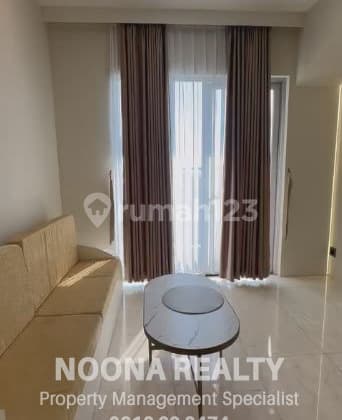 Jual Apartemen Cosmo Mansion 3 Bedroom Lantai Tinggi Furnished