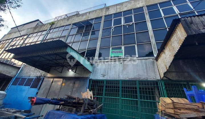3-Story Shop House in Kebon Mangga, South Jakarta