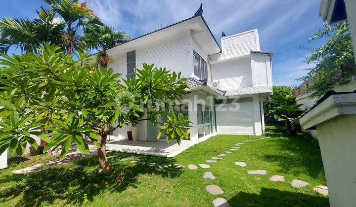 Sewa 4 kamar tidur Villa di area Seminyak