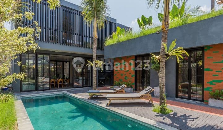 For Sale 3 Bedrooms Villa In Uluwatu Area