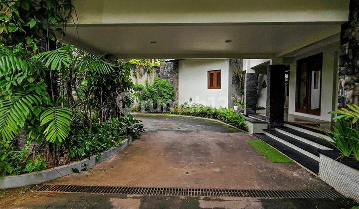 Full Furnished, Rumah, SHM, Bebas Banjir