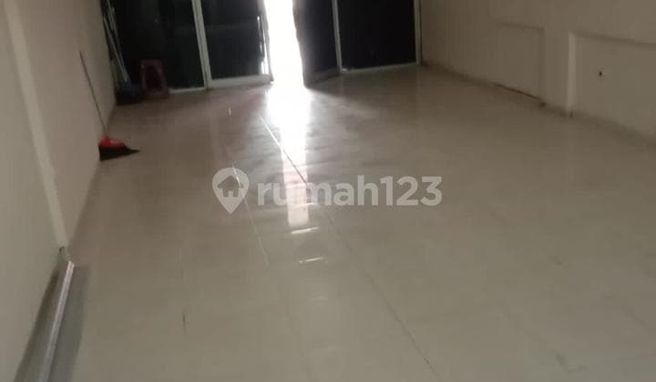 Ruko Taman Ratu 3½ Lantai Cocok untuk Usaha Toko Bebas Banjir Duri Kepa Jakarta Barat