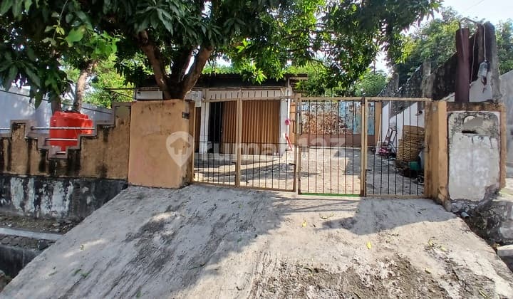Rumah Lama Jalan Papandayan Dijual Cepat