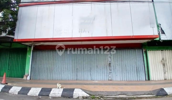 Two-Story Shop House for Rent in Downtown Semarang