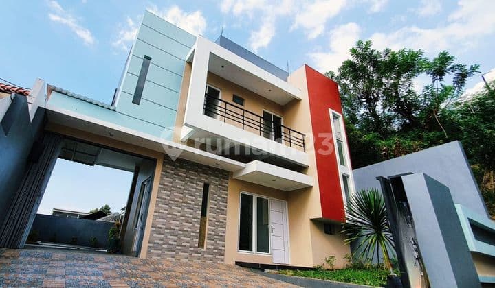 Dijual Rumah Sri Rejeki 2 lantai Baru siap Pakai