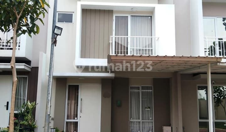 Disewakan Rumah Paramount Full Furnish Cluster Tengah Kota