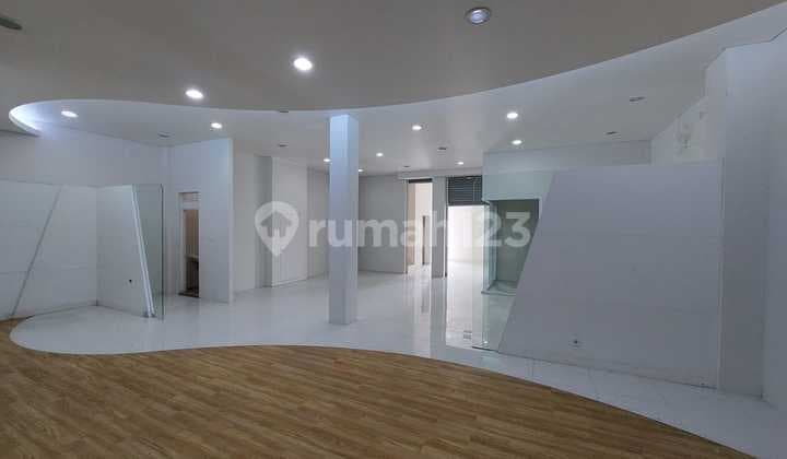 For Rent: Ready-to-Use Pandanaran Building/Shophouse
