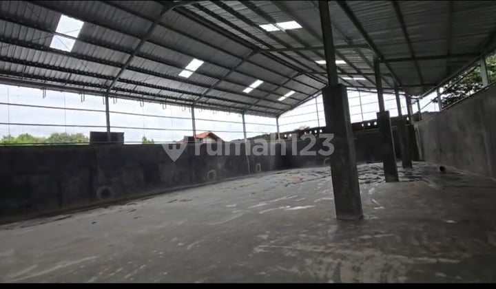 Warehouse for Rent by Mijen Road with Container Access