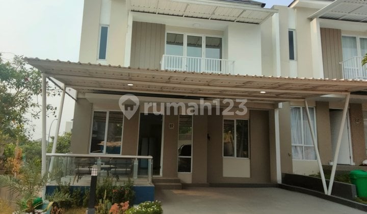 Dijual Rumah Paramount 4+1 Kamar Tidur, Siap Langsung Pakai