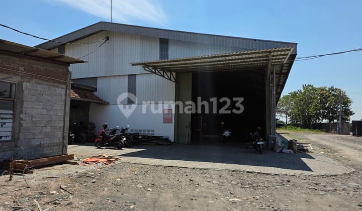 Disewakan Gudang 2500M2 Siap Pakai Semarang Timur