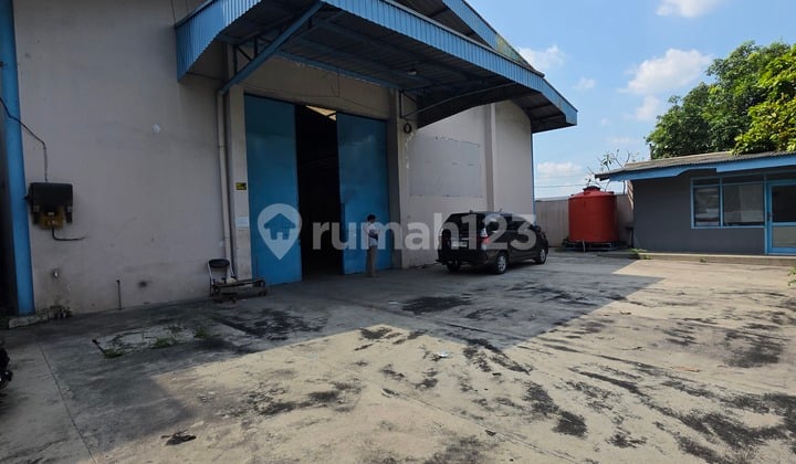 Currently renting out 1000 sqm Warehouse at KIC Gatot Soebroto, Ready to Use, Front Location