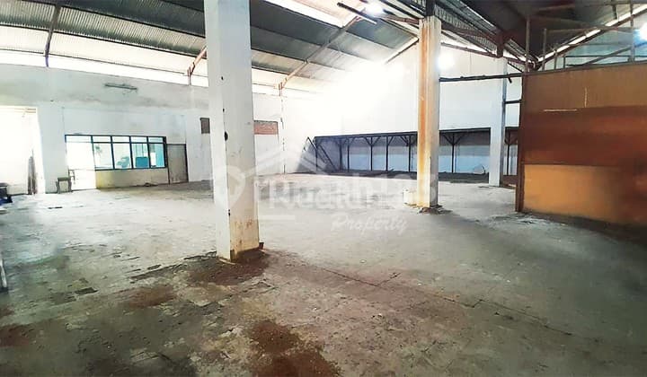 Gudang di Jl Raya Ngebul , Jepara Wn 6537