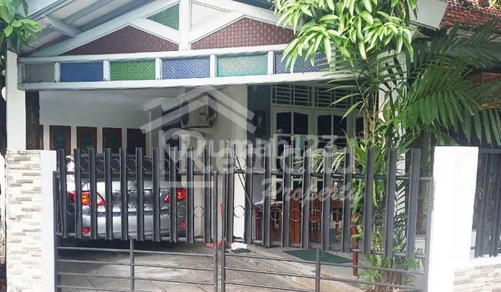 Rumah Shm, Tengah Kota, Strategis, Pleburan, Undip Ls 5658