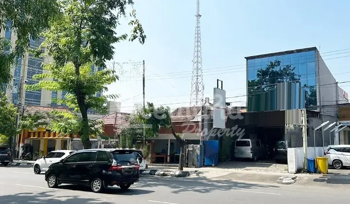 Ruang Usaha strategis tengah kota Semarang siap jual di Gajahmada , Semarang ( Ln 7887)