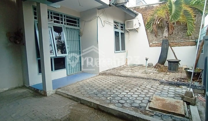 Rumah bagus Siap pakai di Semarang Indah, Semarang Ln 5110s