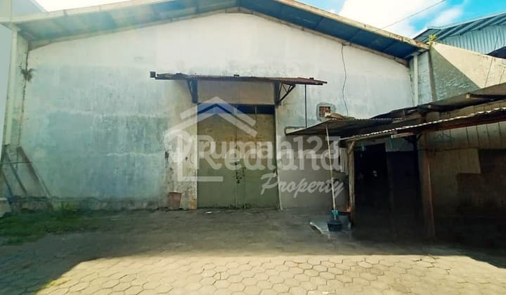 Gudang strategis tengah kota Semarang siap pakai disewakandi daerah Semarang Utara ( Ln 7625 )