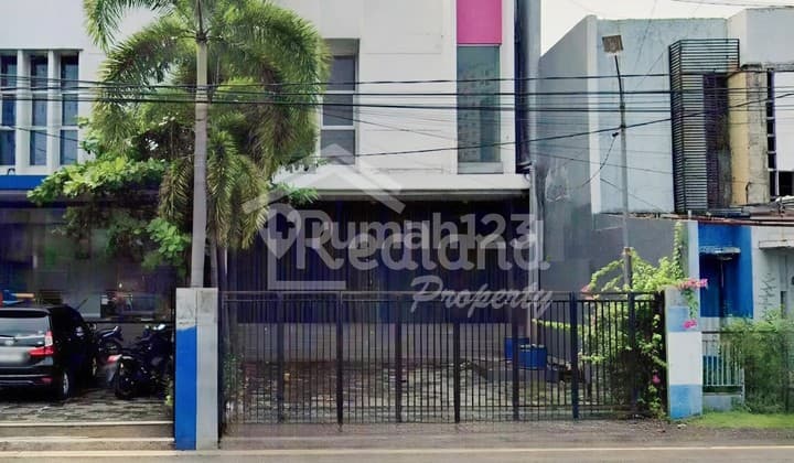 Ruko Strategis, Siap Huni di Jl. Mt Haryono, Semarang Vn 6871