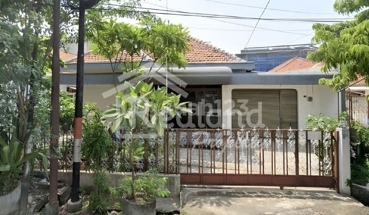 Rumah di daerah Karang Wulan , Semarang ( Tt Si Vn 8352 )