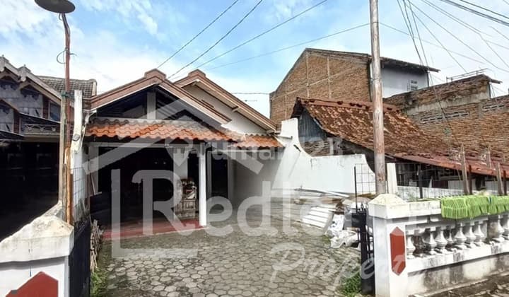 Rumah di daerah Gayamsari , Semarang ( Vn 7898 )