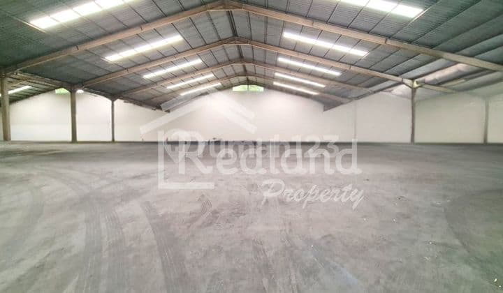 Warehouse on Jl Raya Semarang Solo ( Tt Vn 8634 )