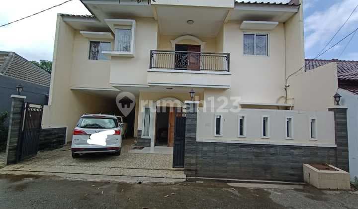 Dijual Rumahl 2 Lantai di Jatibening Bekasi