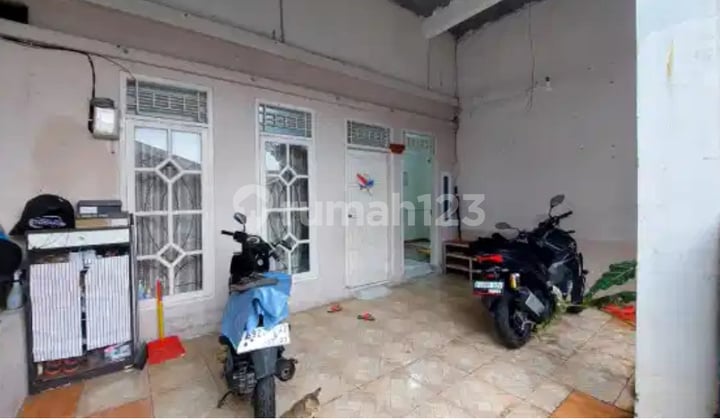 Rumah 2lantai Plus Bisnis Kos Kos-an.