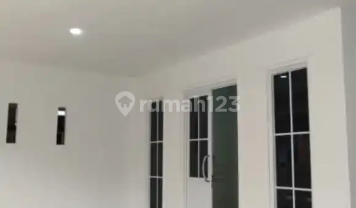 Rumah Kemang Pratama Baru Selesai Di Renovasi.