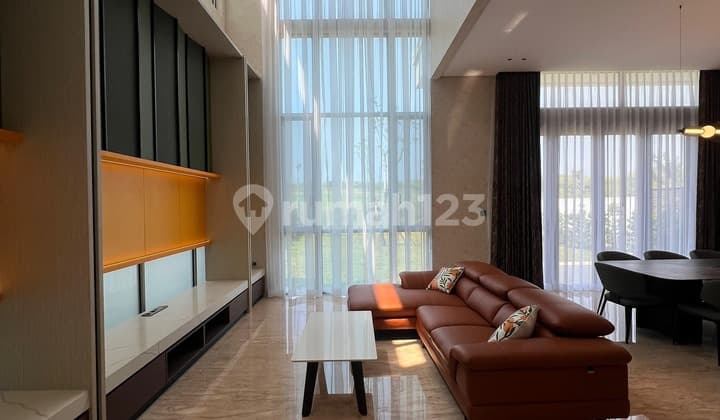 Disewakan Rumah Mewah Golf Island Brand New View Siap Huni