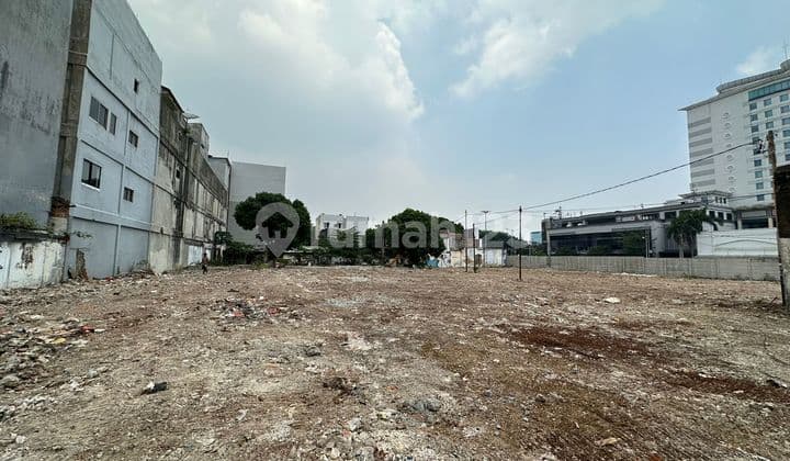 Land on Jln Angkasa Kemayoran in front of Golden Hotel