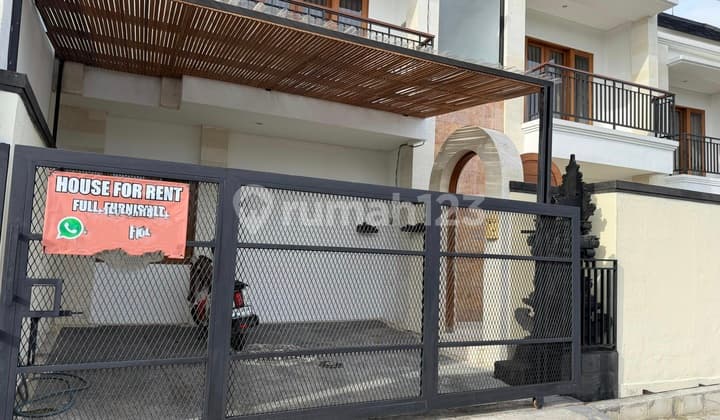 Villa Cantik di Jalan Padang Indah Dalung