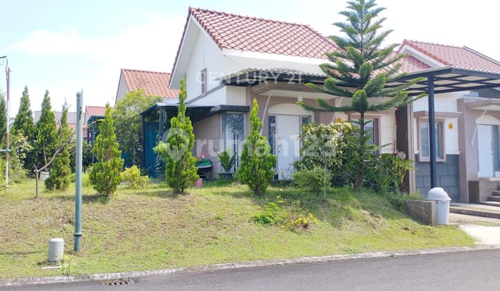 Rumah Area Nyaman Di Rancamaya Golf Estate Cluster Salvadore