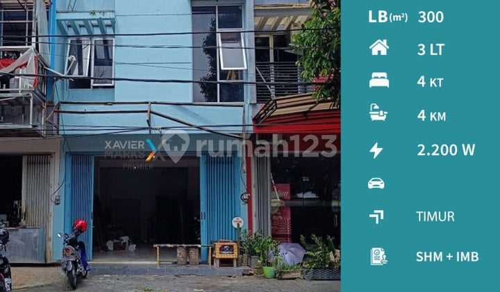 3-Storey Shophouse with Spacious Parking Area in Kawi Street Area, Klojen, Malang