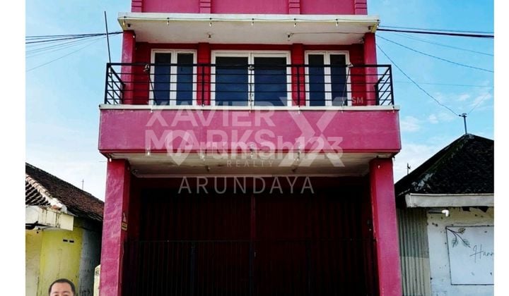 2-Story Shophouse Ready for Use Prime Location Ideal for Business 2-Story Shophouse Ready for Use Prime Location Ideal for Business