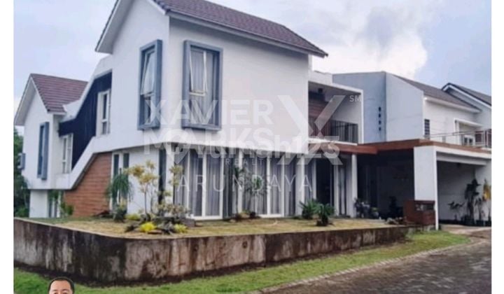 Jual Cepat Rumah 2 Lantai Desain Keren Daerah Patrang
