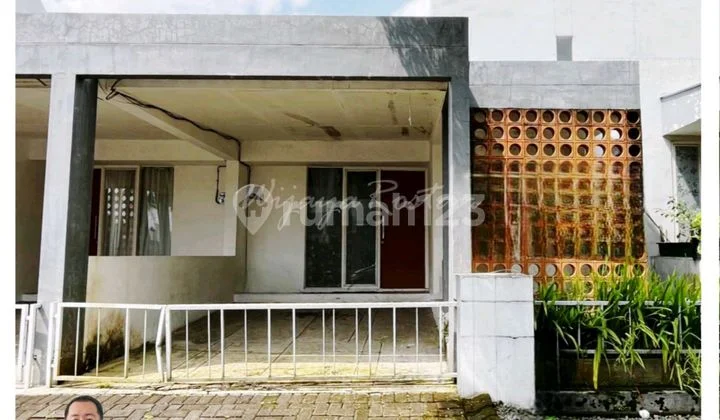 Ready-to-Occupy Rental House in the City Area Suitable for Living Ready-to-Occupy Rental House in the City Area Suitable for Living