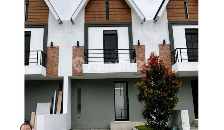 Affordable 2-Storey House Ready to Live In Near City Suitable for Residence Affordable 2-Storey House Ready to Live In Near City Suitable for Residence