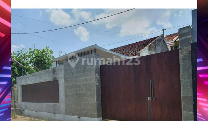 Rumah Modern Minimalis Tengah Kota dekat Lippo Mall dan Transmart Jember