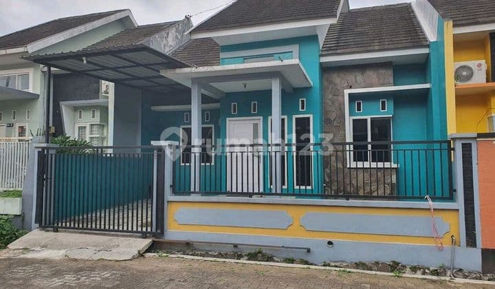 Sewa Rumah Dekat Kampus Unmuh Siap Huni. Cocok untuk Mahasiswa atau Keluarga