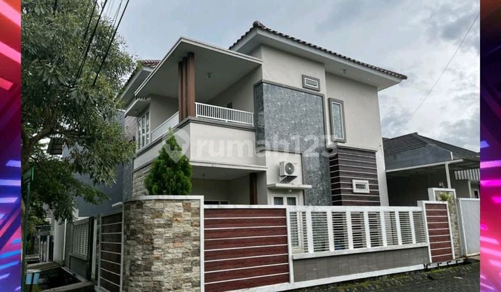 Rumah 2 Lantai Siap Huni di Perumahan Elit Tengah Kota Jember